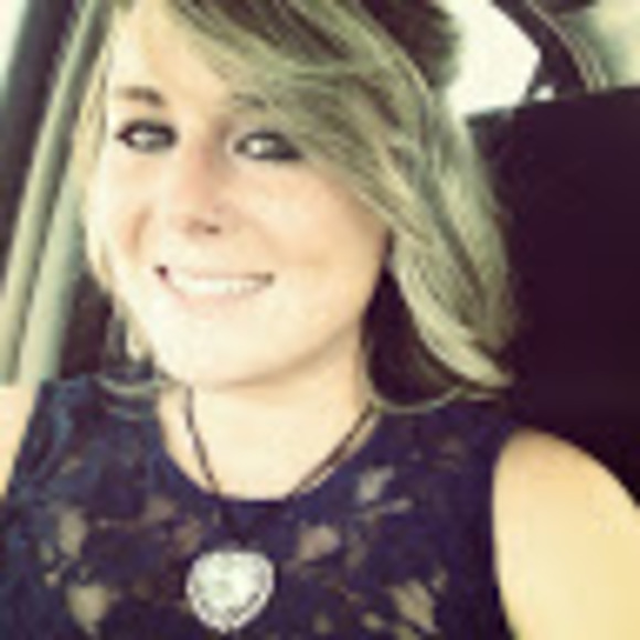 Meet your Posher, Meagan - Picture 1 of 1